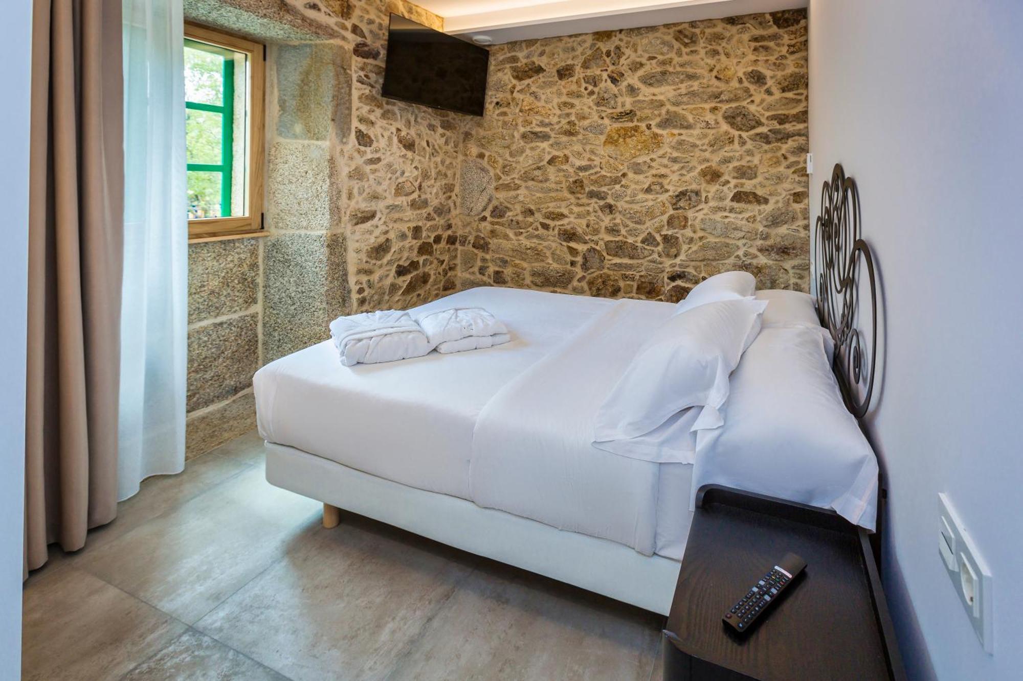 A De Lucia Hotel Quintáns Eksteriør billede