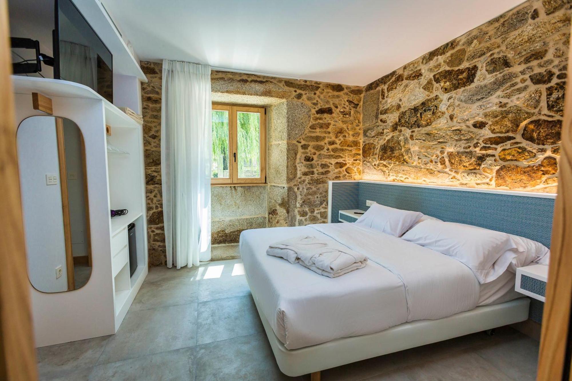 A De Lucia Hotel Quintáns Eksteriør billede