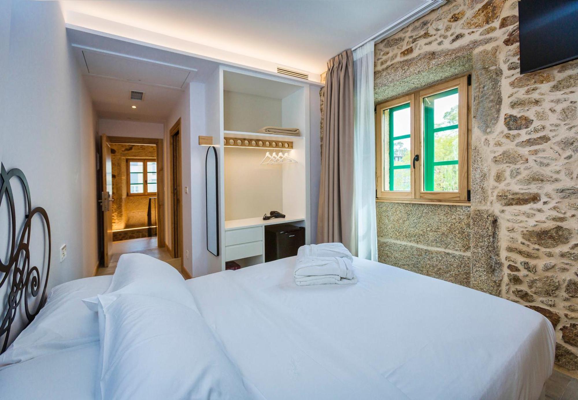 A De Lucia Hotel Quintáns Eksteriør billede